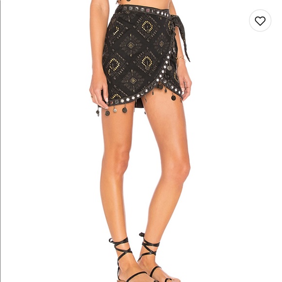 ❌SOLD❌House of Harlow 1960 X Revolve Della Skirt - Picture 3 of 7